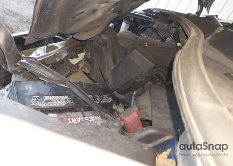 2015 Toyota Sienna Xle 8 Passenger z USA, uszkodzony, nr VIN 5TDYK3DC0FS645224